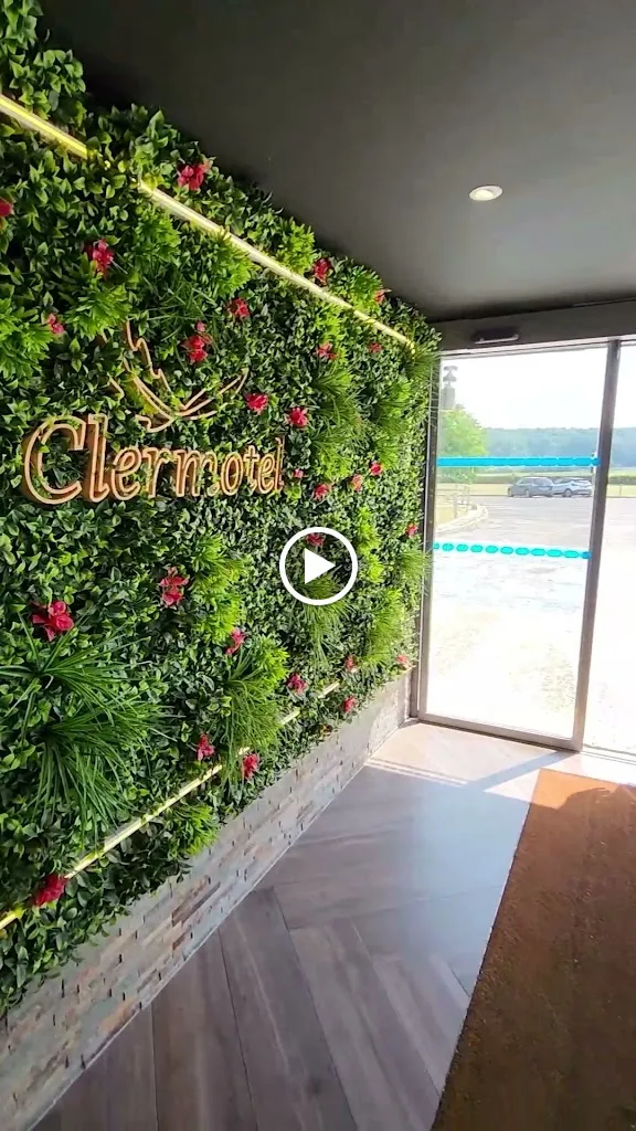 Dwelling Clermotel - Hotel & Restaurant restaurant in Agnetz