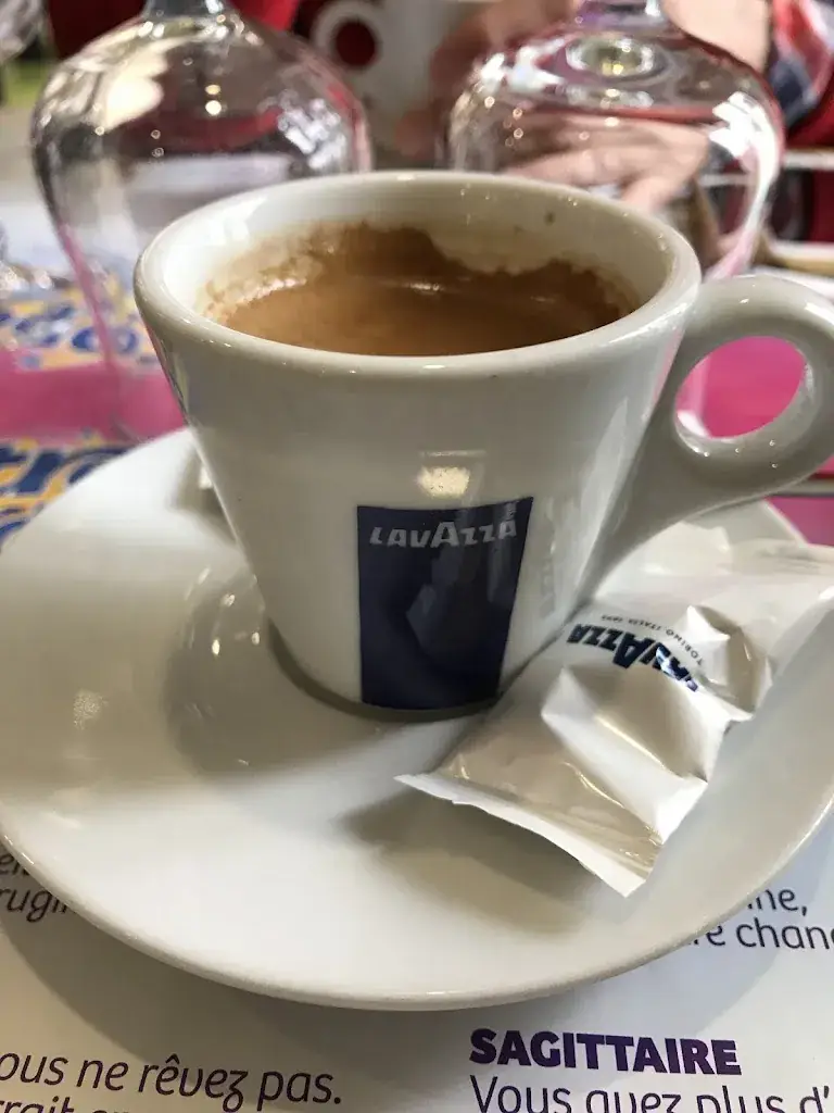 Trouble. Troci111_Le Bergerac_Clermont_review