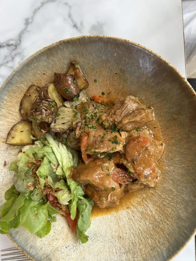 Florence Szewczyk_Le Bergerac_Clermont_review