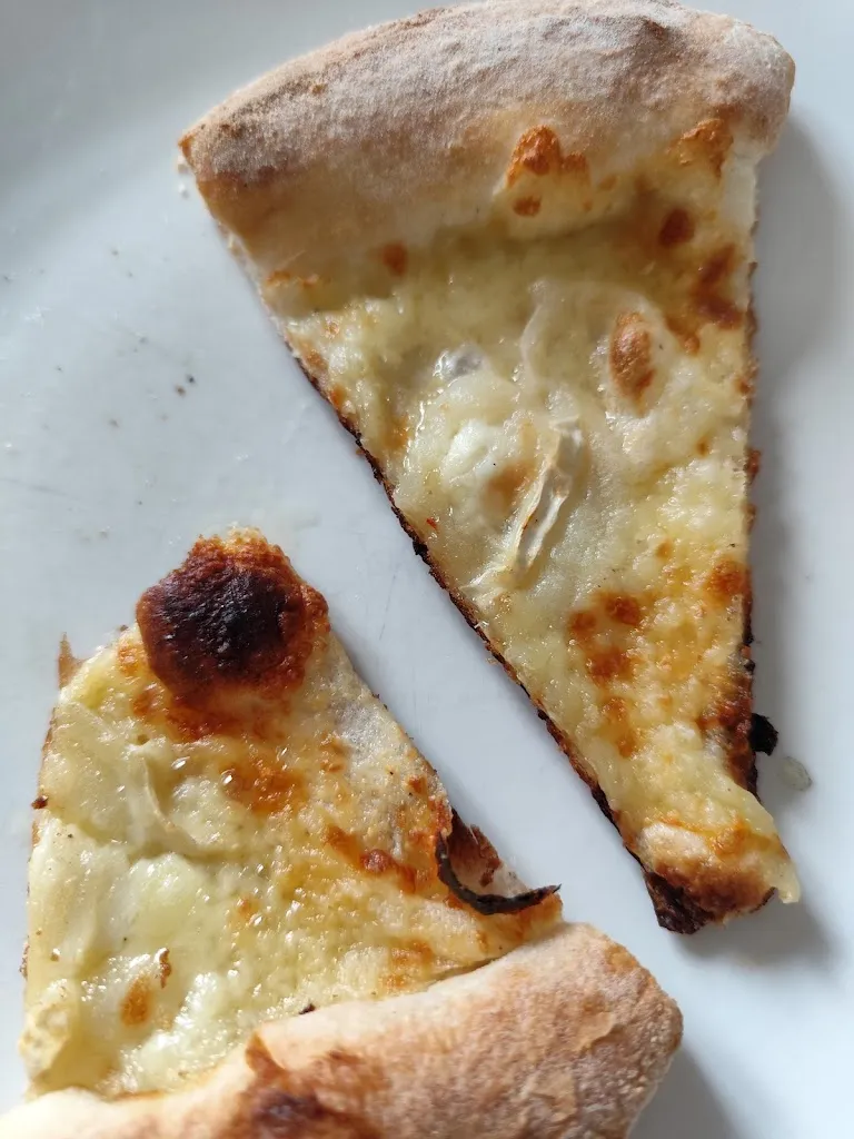 Aurélie Brighton_G mapizza clermont_Breuil-le-Vert_review