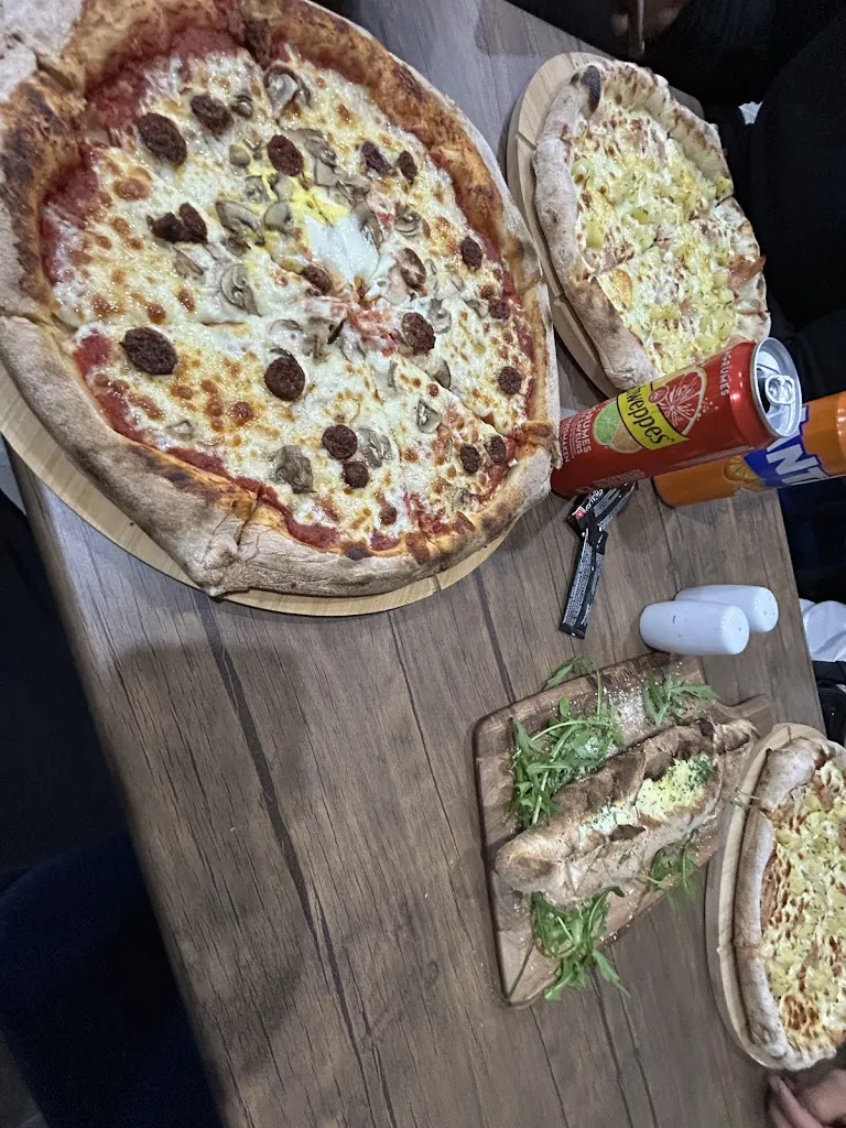 theo santarelli_G mapizza clermont_Breuil-le-Vert_review