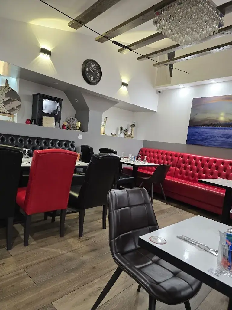 sali Sali_Tour de Leandre_Woippy_review