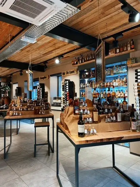 La Véraison Caviste - Bar à Vin - Épicerie Fine - Dégustation - Restauration_Chavanay_slider_image_3