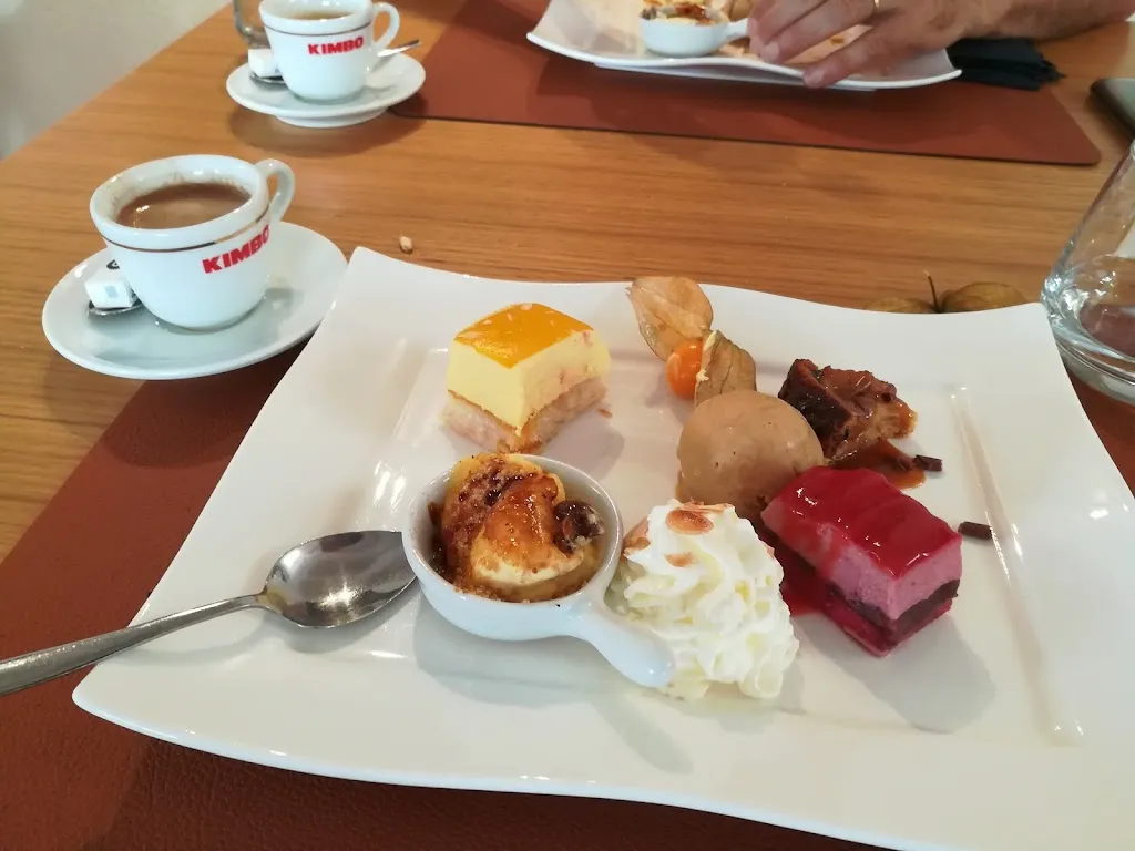 CAROLE TIBERGHIEN_La Brasserie_Erre_review