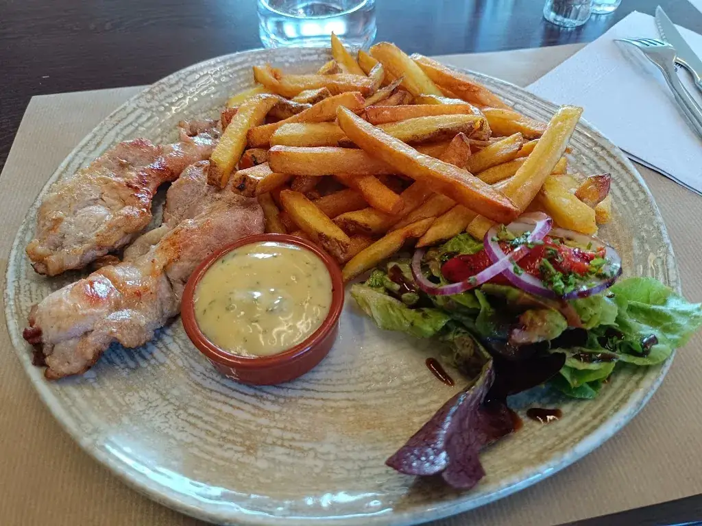 Emily T._Restaurant Au Fil de L'eau Long Somme_Long_review