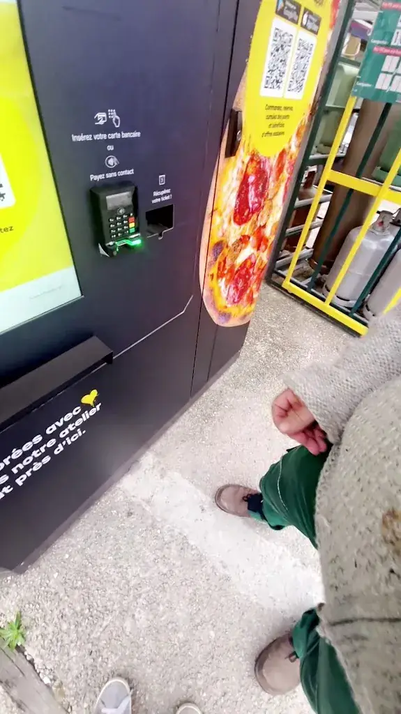 Dake Maas_PIZZ'EXPRESS Allennes-les-Marais_Allennes-les-Marais_review