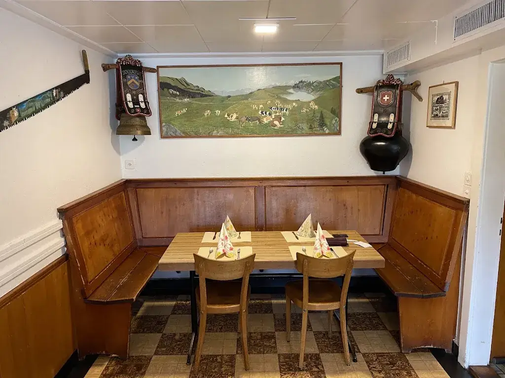 Rendez-vous des Amis restaurant in Tatroz