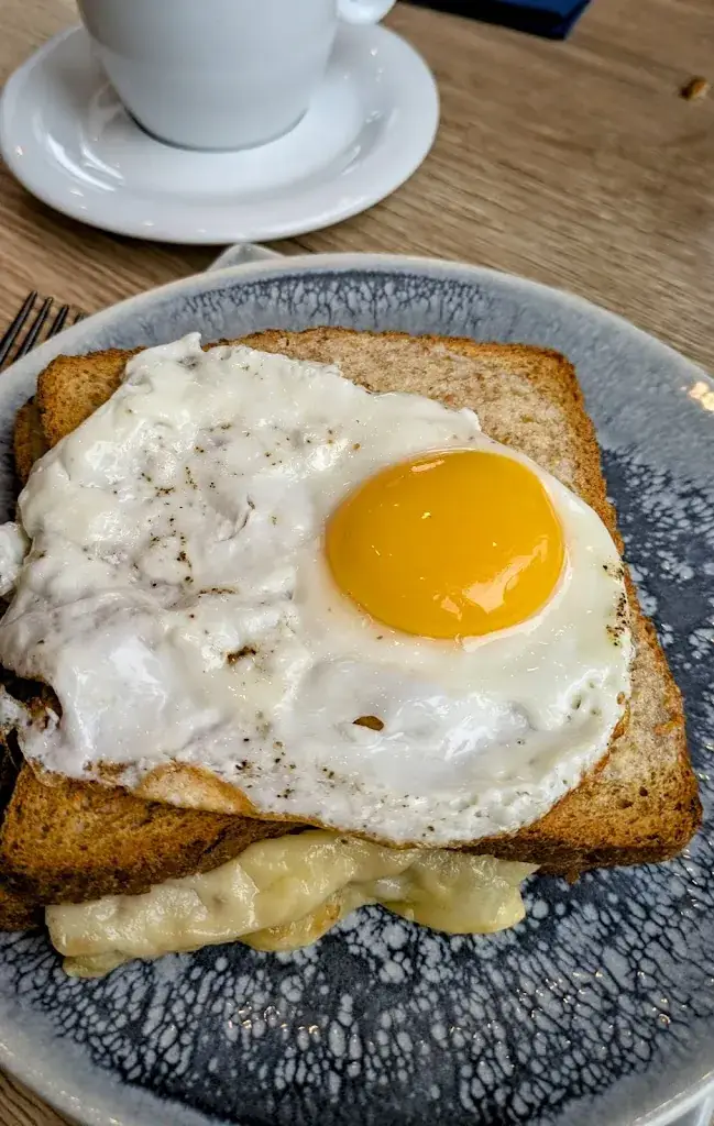 Nathalie GALLAND_Brasserie Les Lieux Dits_Saint-Clair-du-Rhône_review