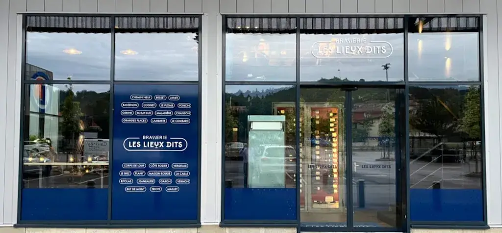 Brasserie Les Lieux Dits restaurant in Saint-Clair-du-Rhône