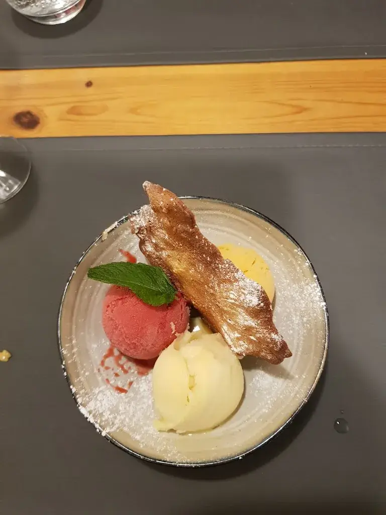 Restaurant La Grignotine_Pommiers_slider_image_3