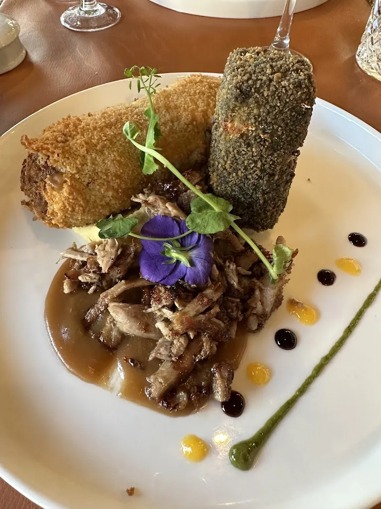 Madeleine Majorenko_Le Loup de Mer_Audresselles_review