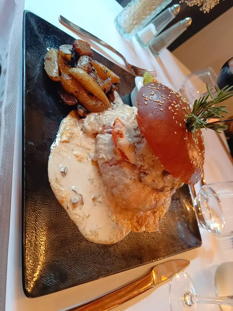 Geraldine Guillaumond_Auberge Chez Cazot_Maclas_review