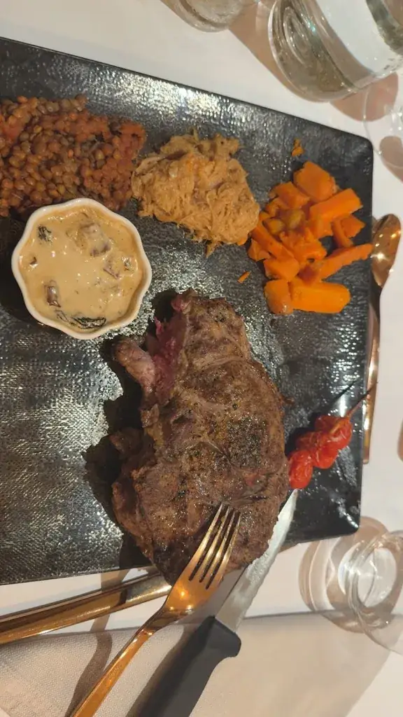 Cynthia Montoya_Auberge Chez Cazot_Maclas_review