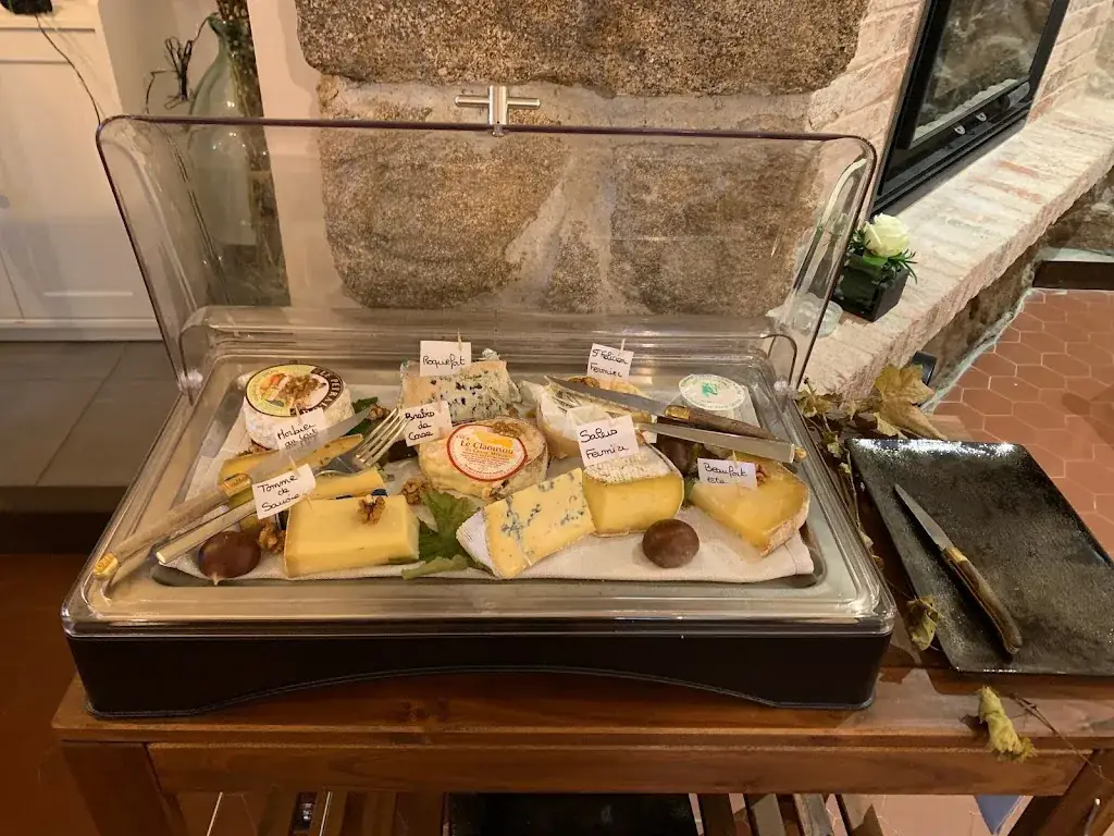 Auberge Chez Cazot_Maclas_slider_image_3