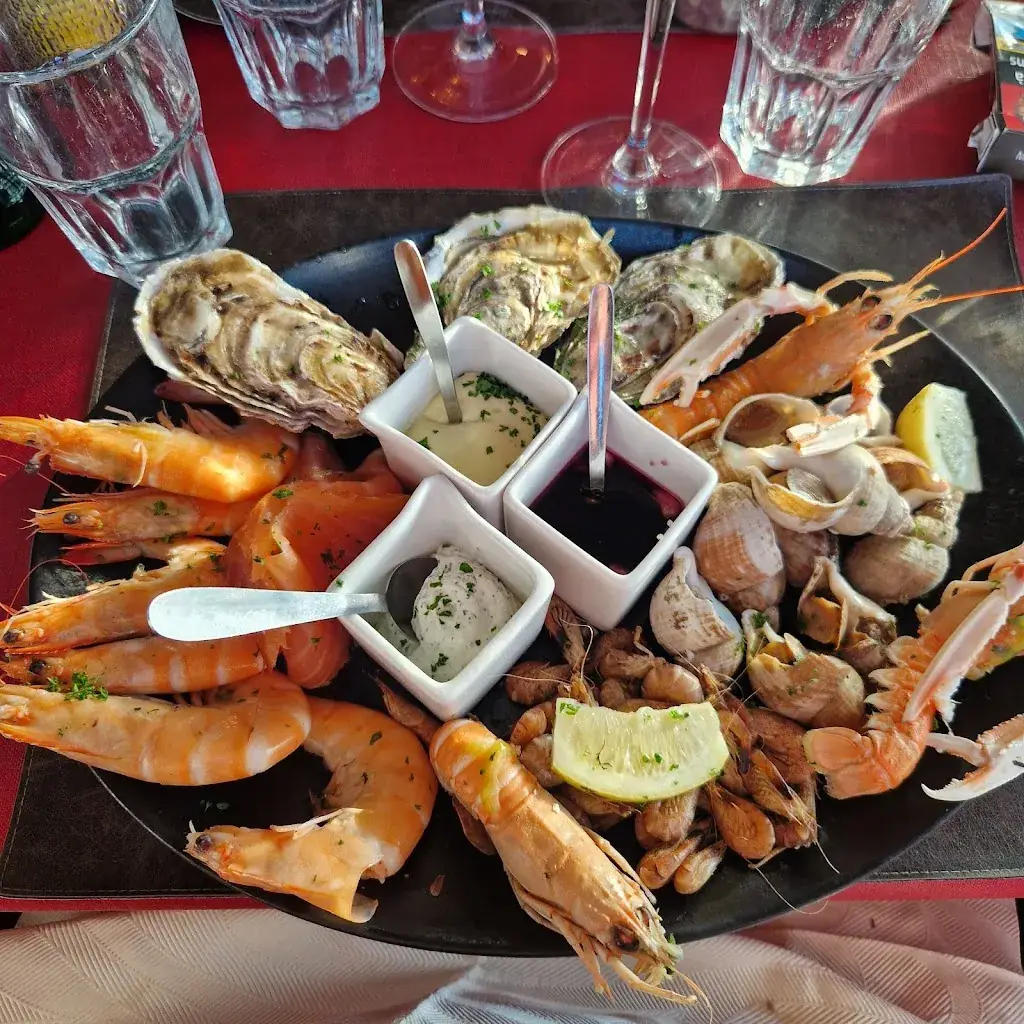 Vikki Lacey_L'Estival_Audinghen_review