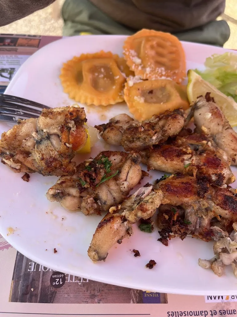 Julia Turska_GUINGUETTE VIAROMA_Vérin_review