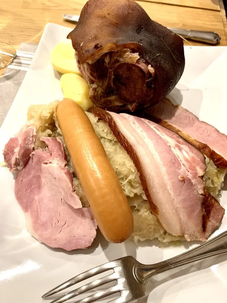 Laurent VILLAIN_Restaurant Aux Trois Fleurs - Anserville - Hire Salle De Réunion_Bornel_avis