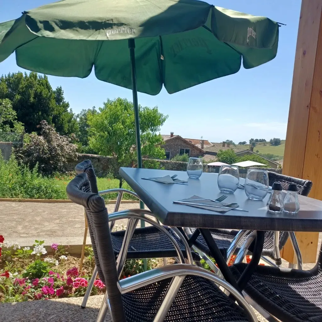 Le Convi'Vial Restaurant in Chuyer