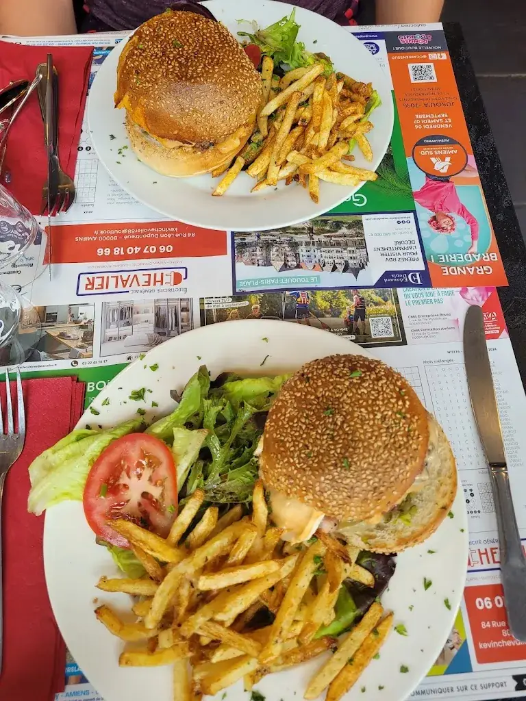 Guillaume Dos Santos_Les Petits Bonheurs_Amiens_review