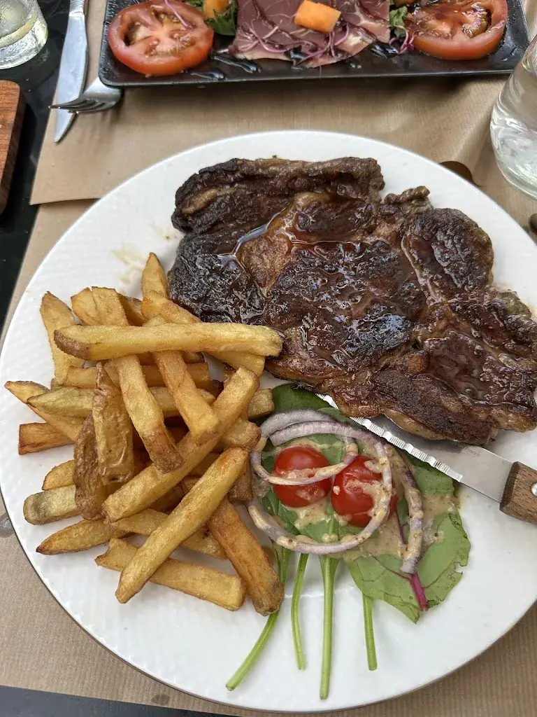 James Duncan_Les Jardins de l'Uzine_Bornel_review