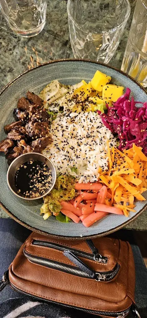 Natalia P.R.A_Le XII Café_Méru_review