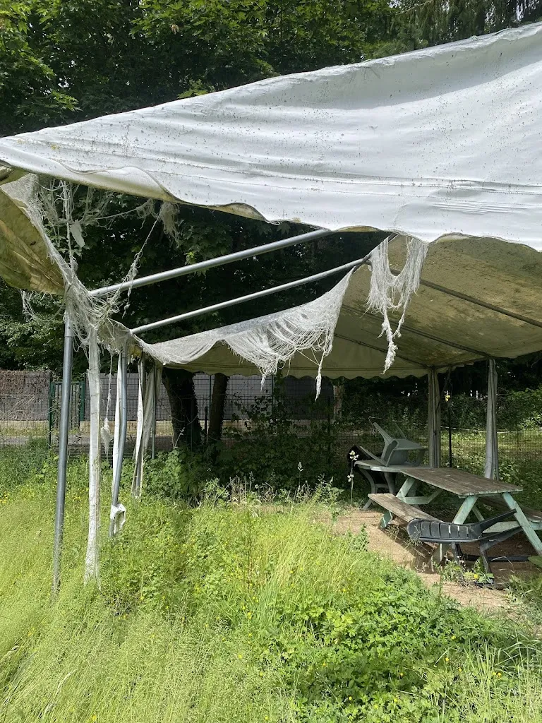 QuentinLfs_Fishing lakes & Restaurant Saut Du Loup_Bornel_review