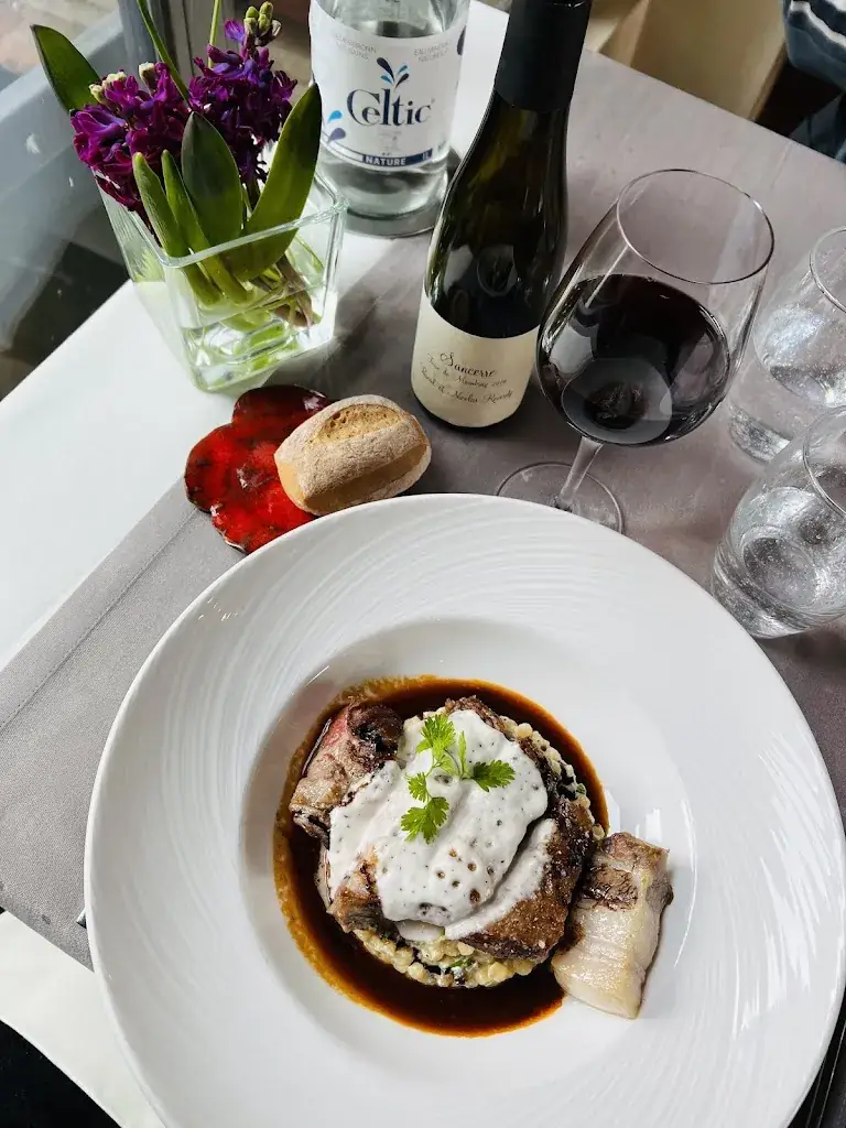 Erin Clause_Au Pont M_Wissembourg_review