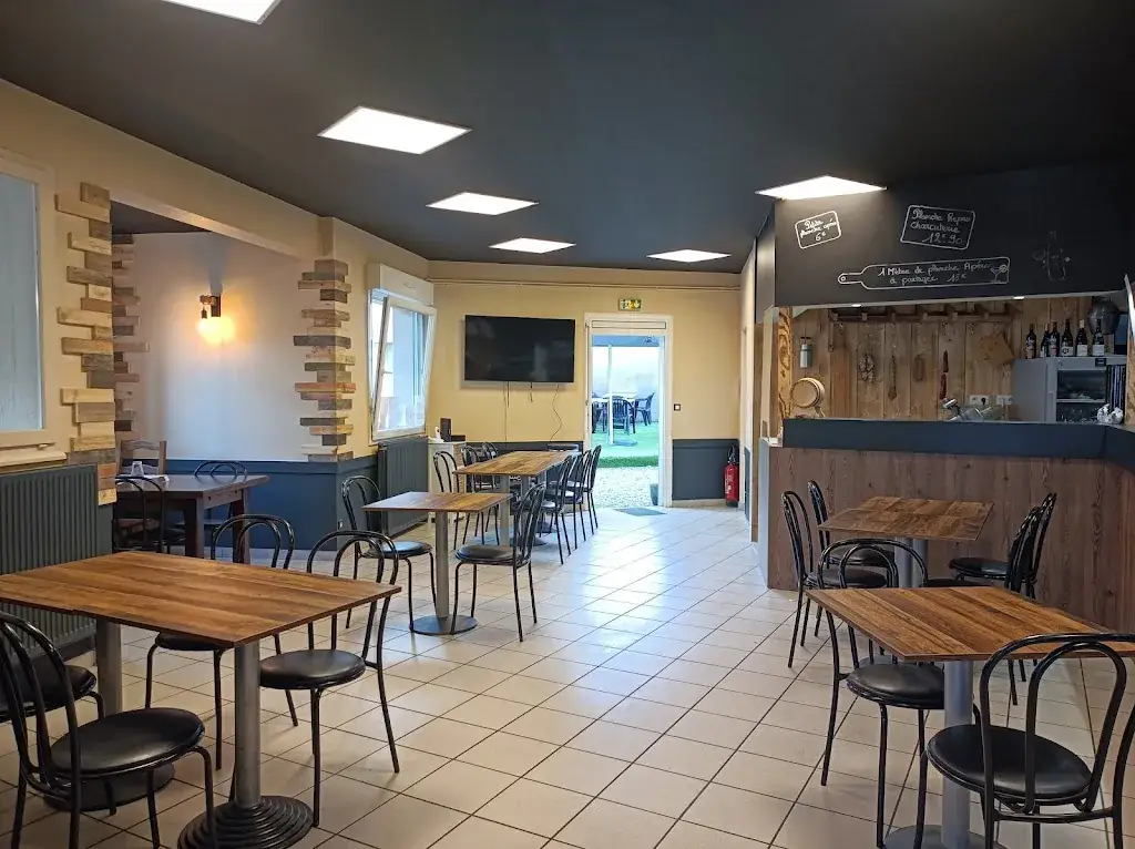 Au p'tit campagnard restaurant in Chazelles-sur-Lyon