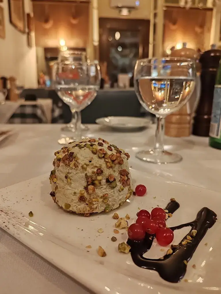 Stephanie Nowak_Lady Lasagna_Wissembourg_review