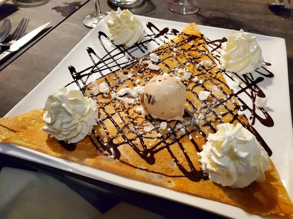 Eric Mister Ptitou_Créperie Les Vieux Casques_Chazelles-sur-Lyon_Bewertung