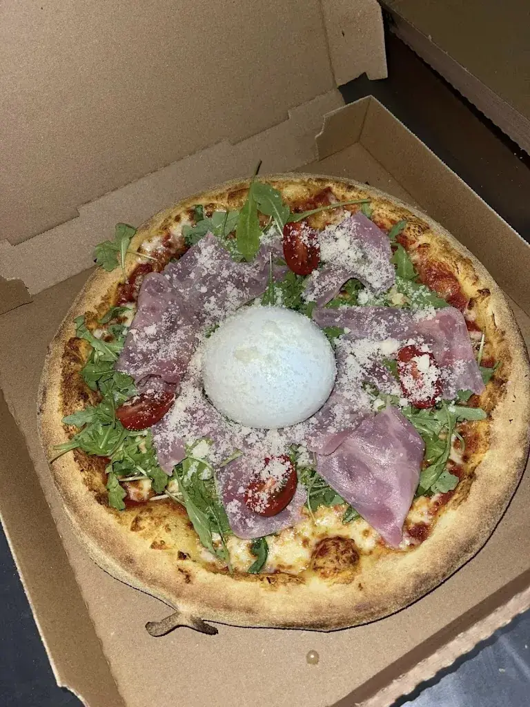 French Pizza_Angy_slider_image_2