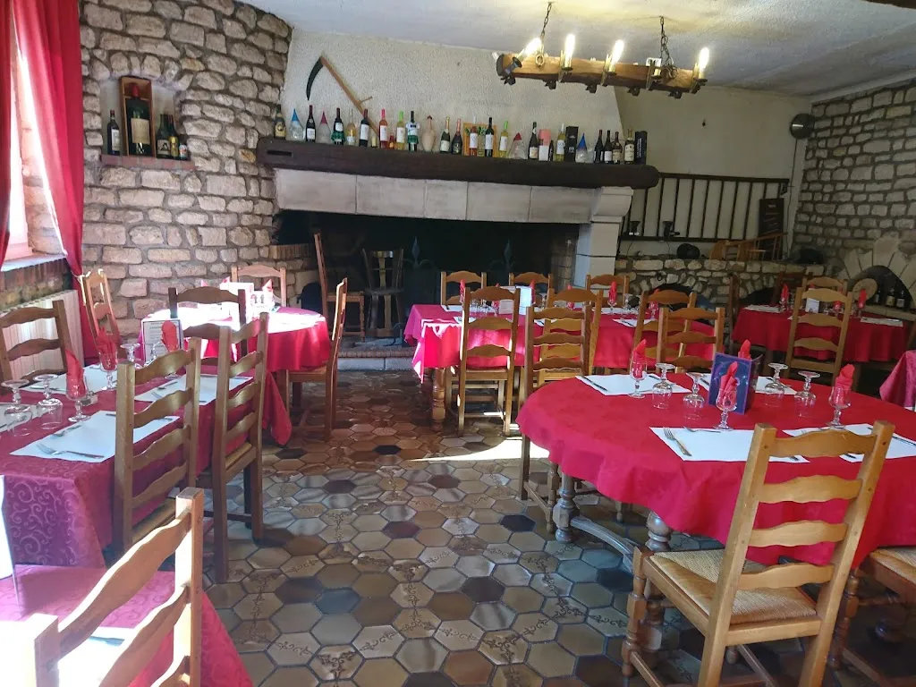 Le Cheval Blanc_Balagny-sur-Thérain_slider_image_1