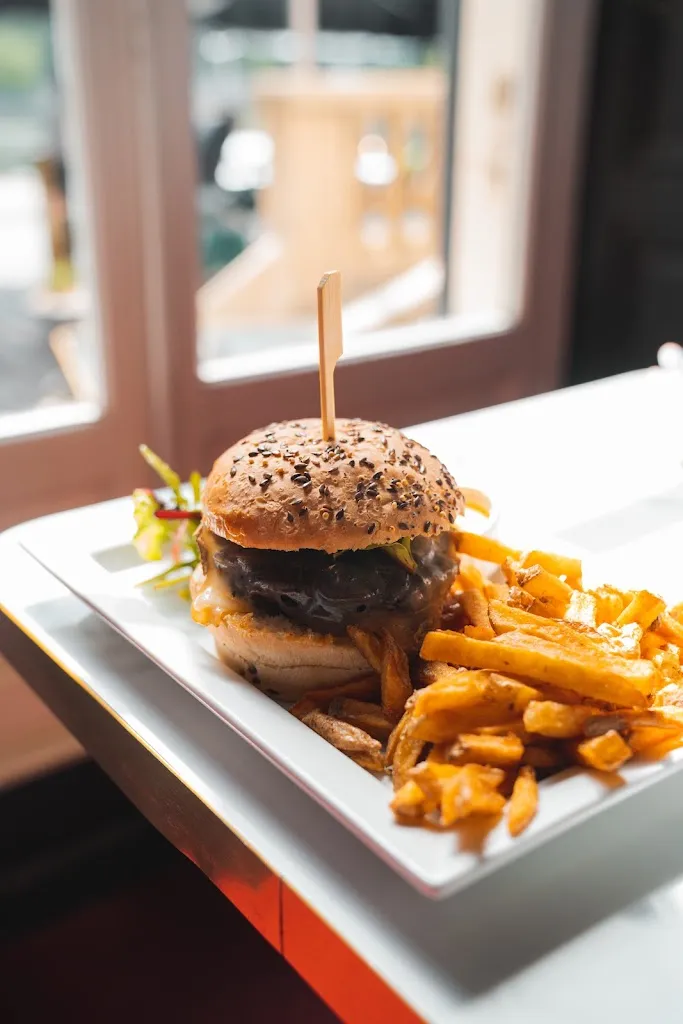 Mamie Fada_Angers_slider_image_3