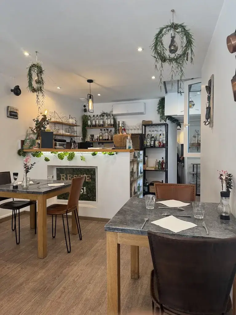 RESTE AU 51_Angers_slider_image_3