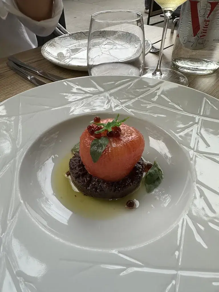 Bruna Silva_Les Petits Prés_Angers_recensione