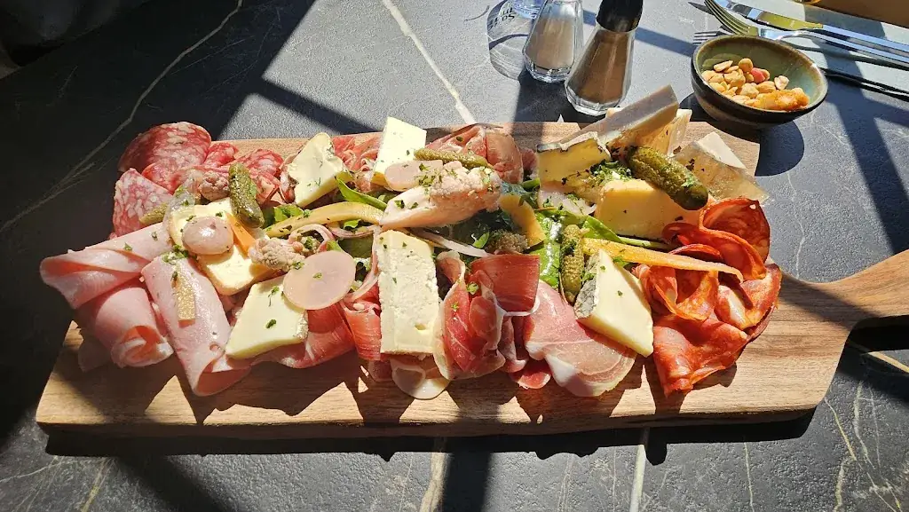 Stéphanie_La Salle à Manger_Annay_review