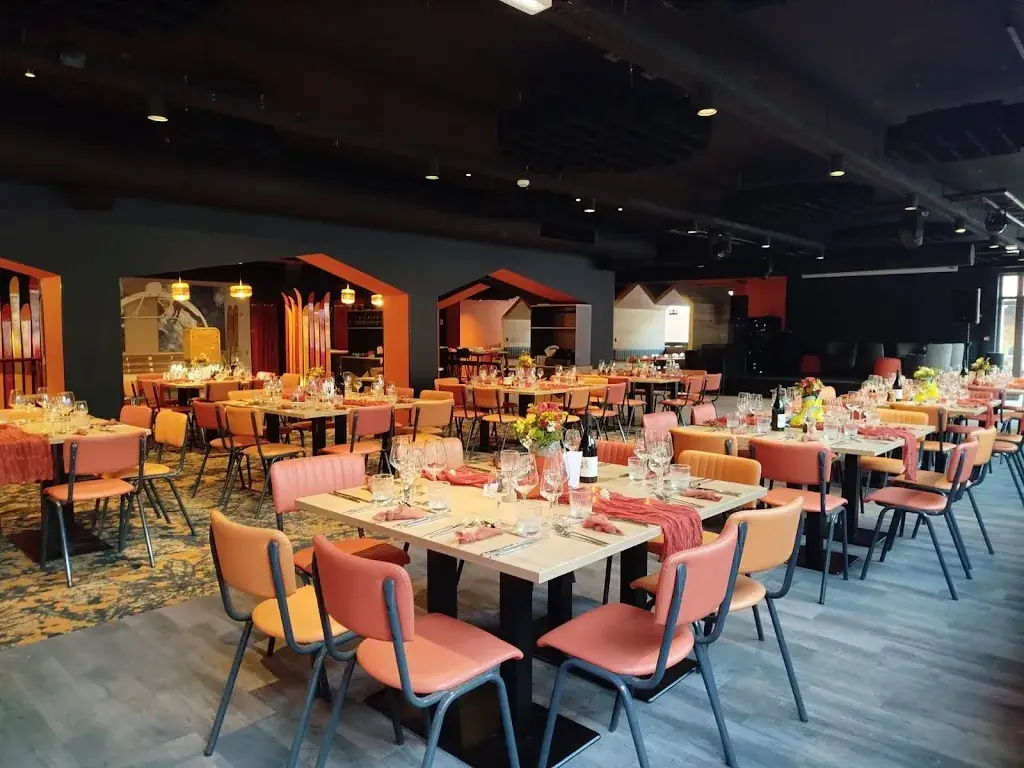 Bar - Restaurant BASE CAMP LODGE | Albertville_Albertville_slider_image_3