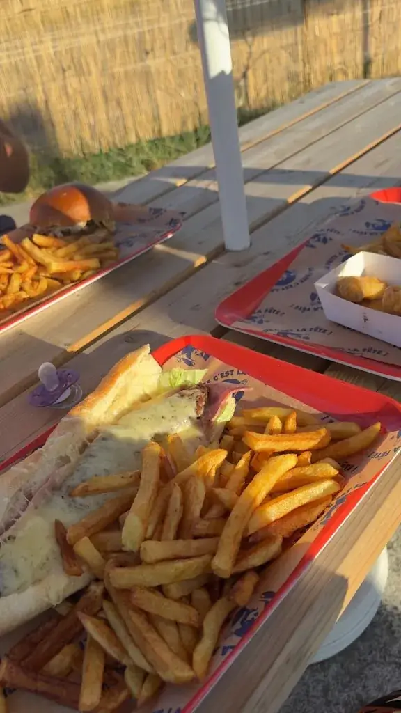 Marie Ferraton_FRITERIE BELLOUMS_Annay_review