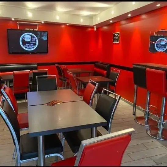 Le Burger à mille pâtes_Chazelles-sur-Lyon_slider_image_1