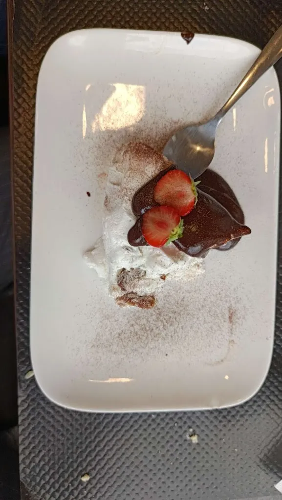 nathalie gavoille_La Place des Amis_Annœullin_recensione