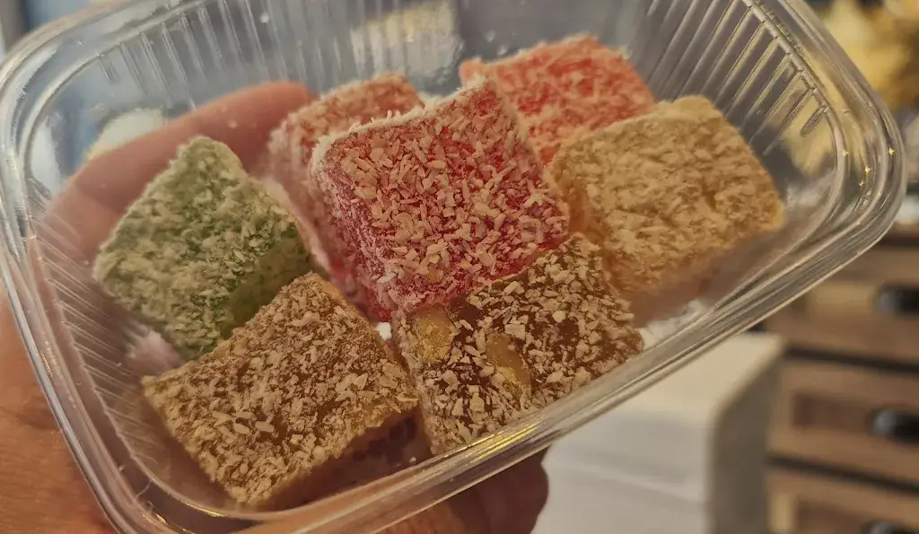 Angélique HOLBE (Fleur de Ganja)_Europe Istanbul_Annœullin_review