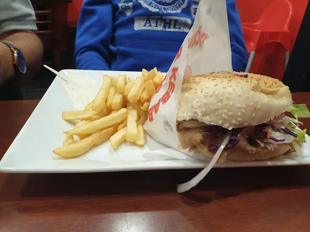 Tyffany D._Europe Istanbul_Annœullin_review