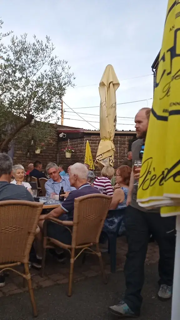 Craig Stobbs_Le 36 Quai_Béthune_review