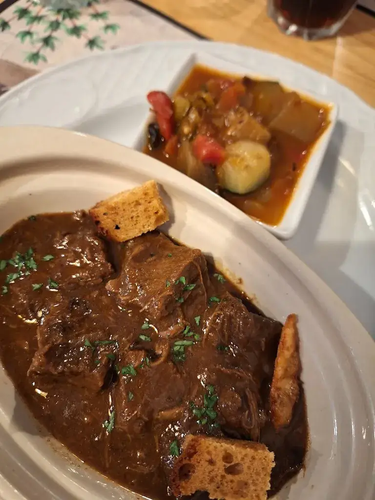 Caroline Lambert_CHEZ MATANTE_Béthune_review