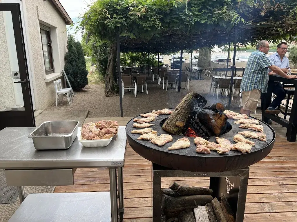 Restaurant Bar L’Hexa-Gône_Villette-de-Vienne_slider_image_1