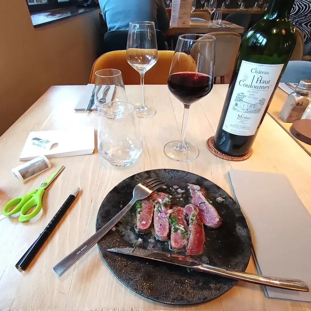 Hen Deric_l'adresse Breteuil_Breteuil_review