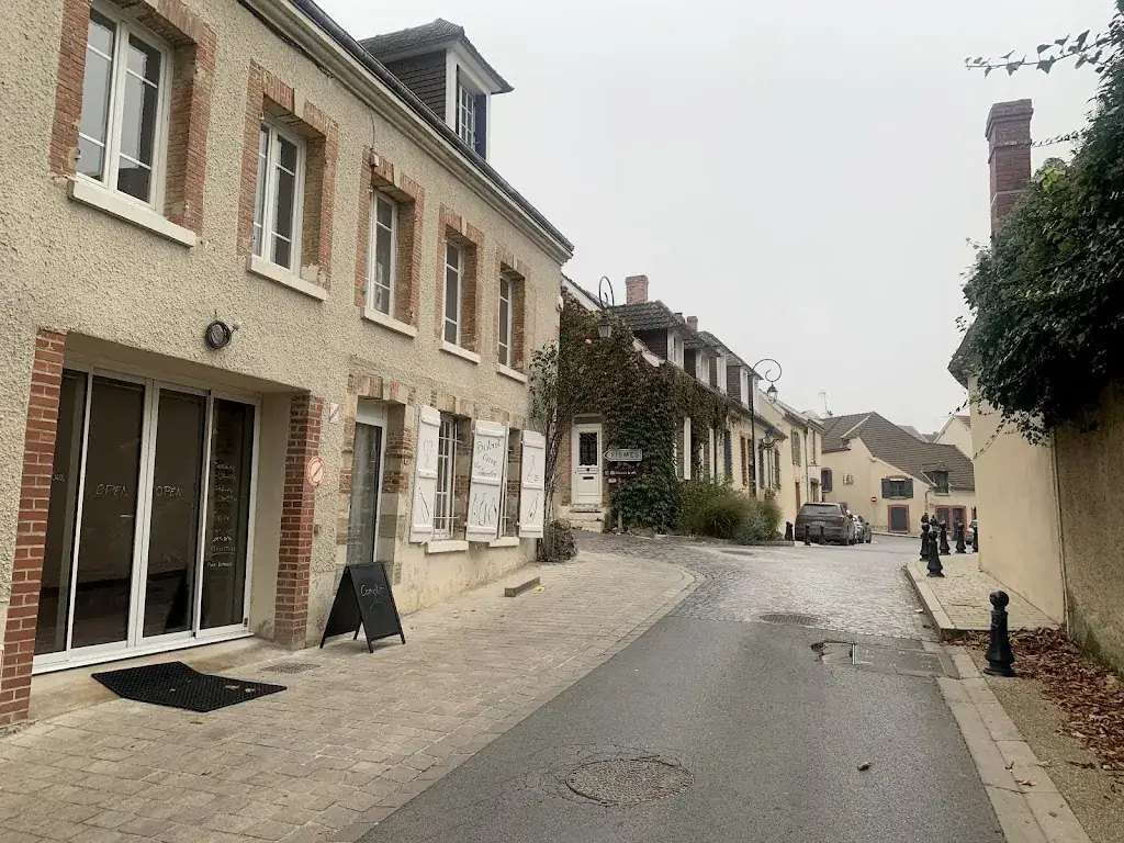 Vibrant_ Vagabond_Le beau lieu_Hautvillers_review