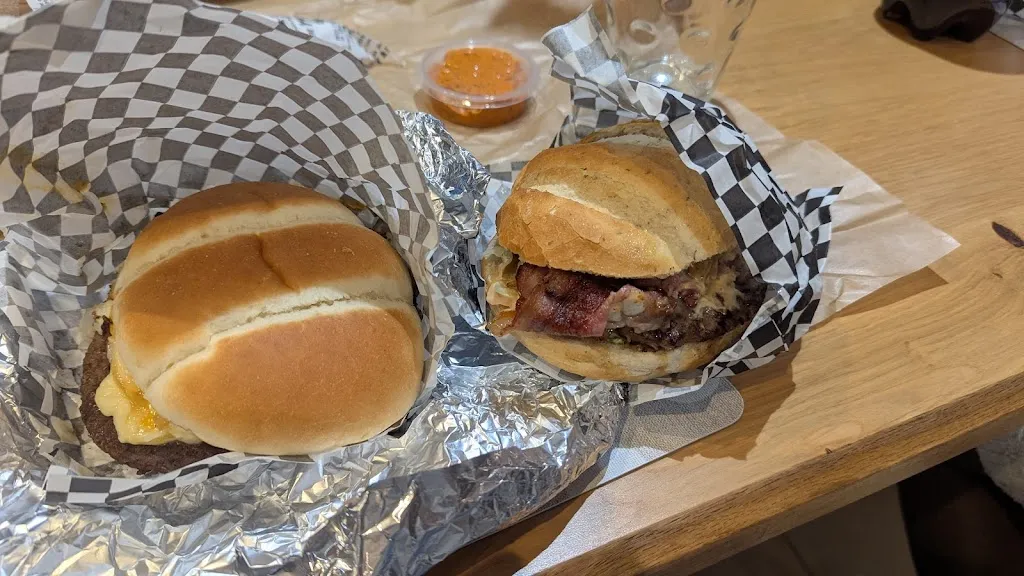Friterie Arnèke : Ô frit'potes restaurant in Arnèke