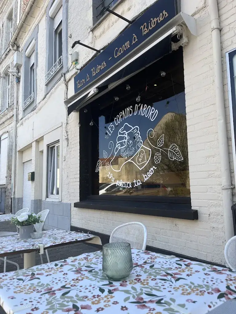 Félix Maerten_Les copains d'abord - TPTB_Aire-sur-la-Lys_recensione