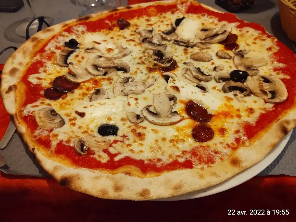 Pizzeria La Romaine_Alba-la-Romaine_slider_image_2